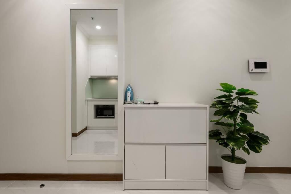 Landmark Leasing 1br * Ho Chi Minh City