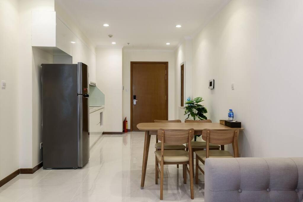 Landmark Leasing 1br