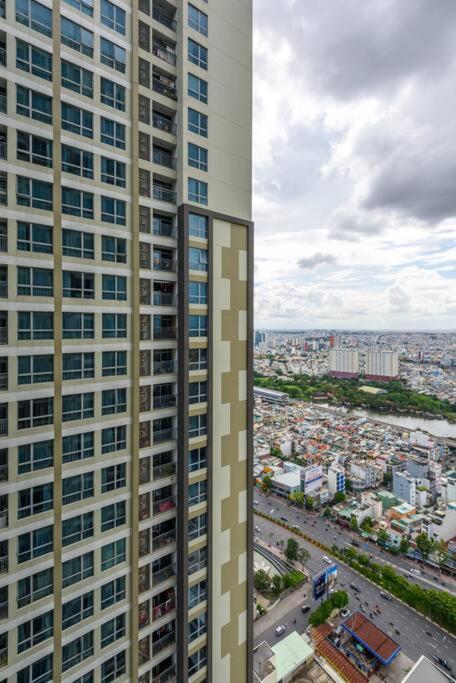 Landmark Leasing 1br Căn hộ *